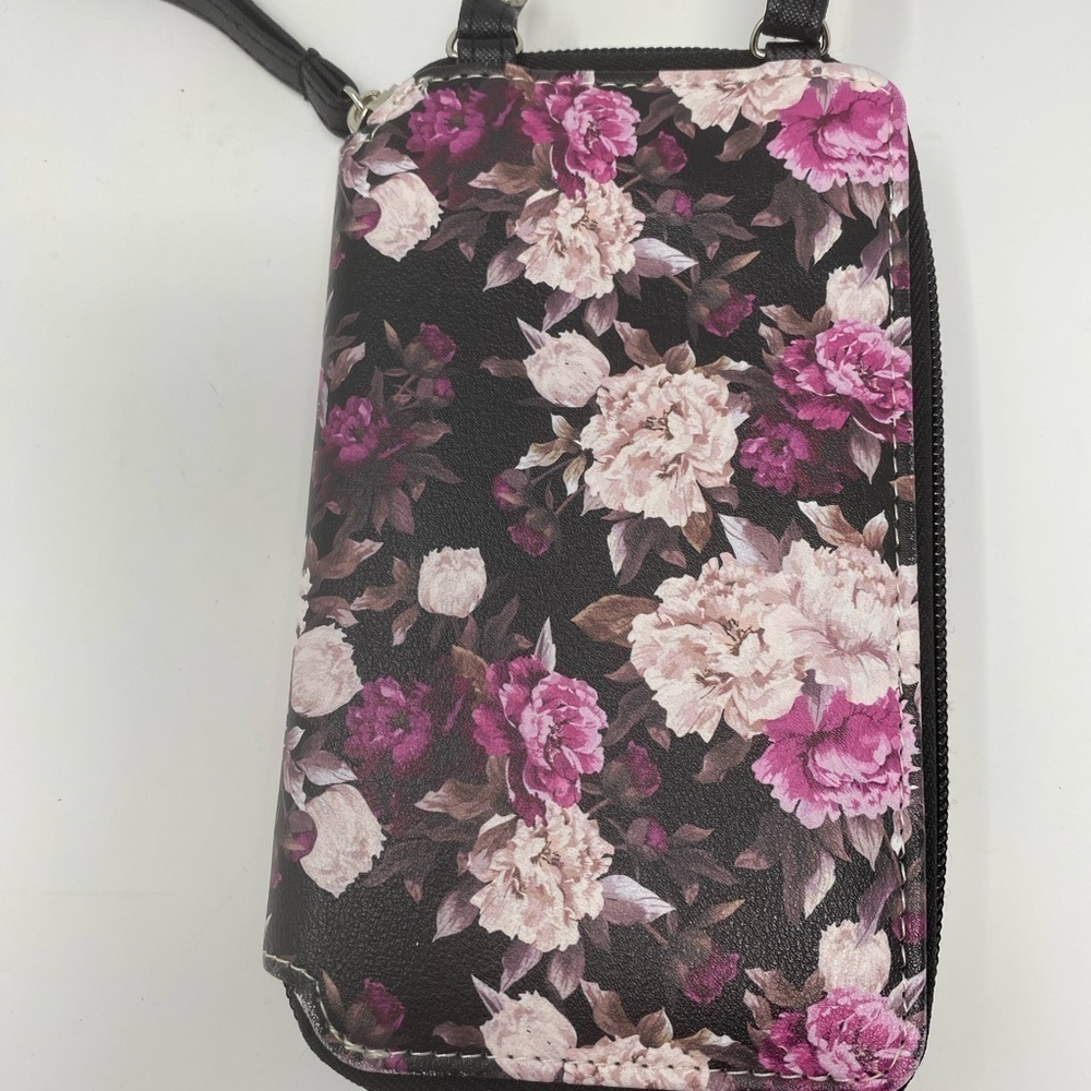 Women’s Travel Wallet/Phone Case with Removable Strap - Picture 3 of 5
